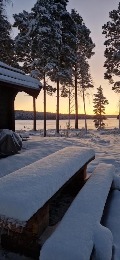 Lakeside Log Cabin Fraemby Udde Falun Eksteriør bilde